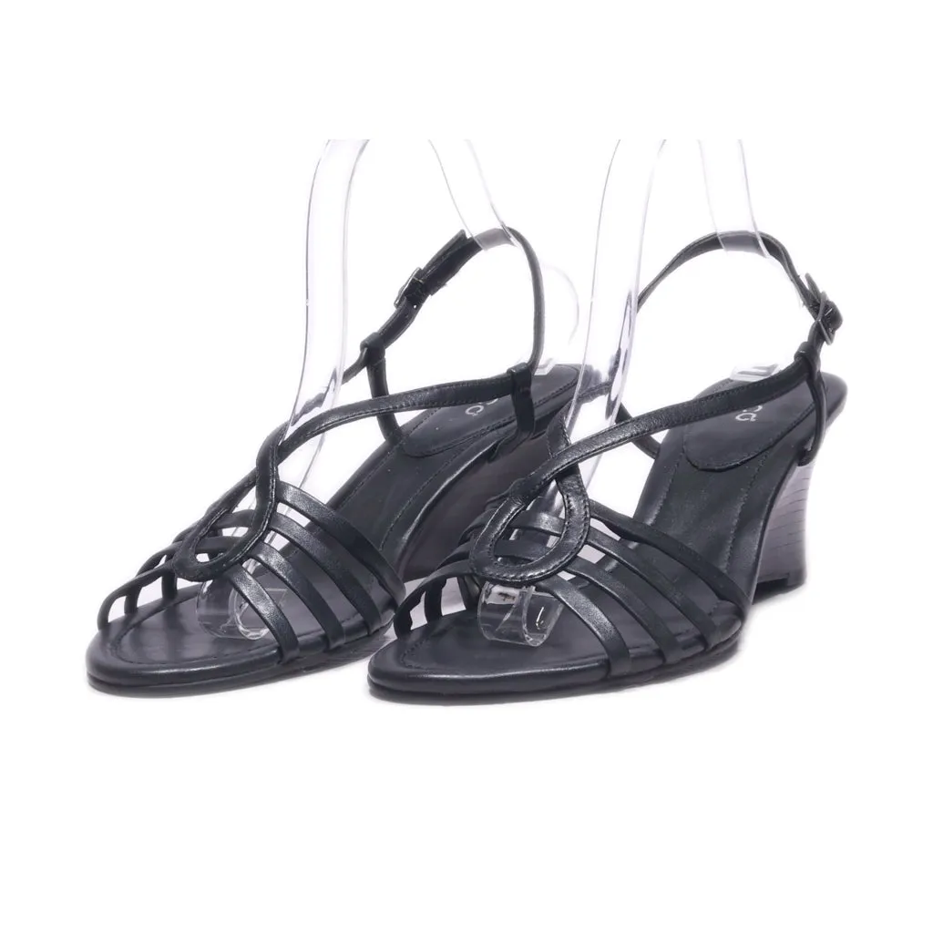 Ecco Wedge Sandals Leather Black Colour For Women