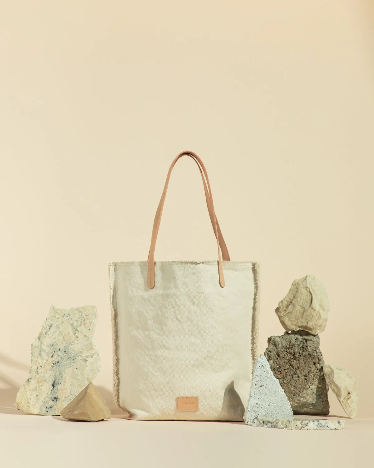 Hana Canvas Tote