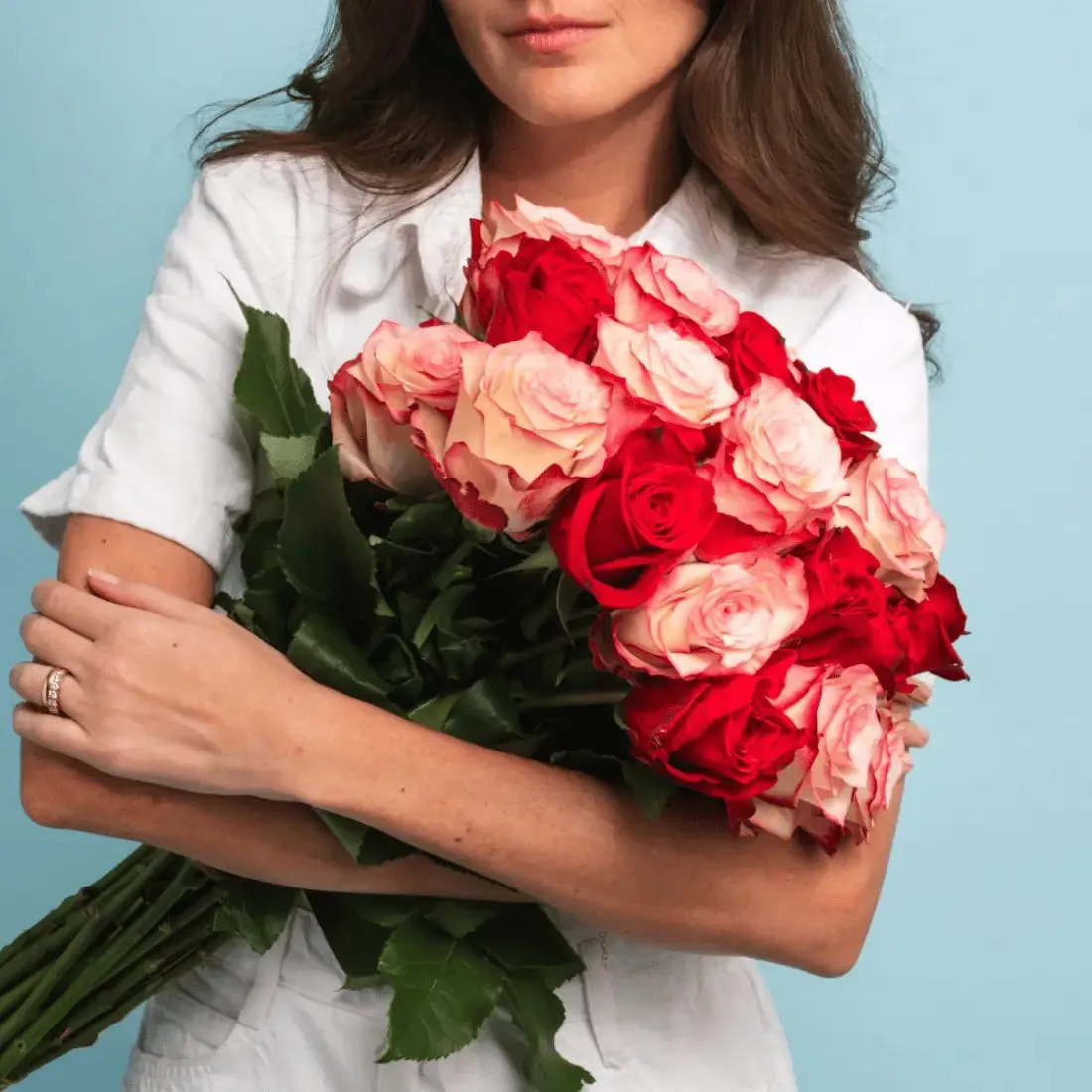 Long Stem White Explosion Roses  | Harvested Fresh 24 Inches