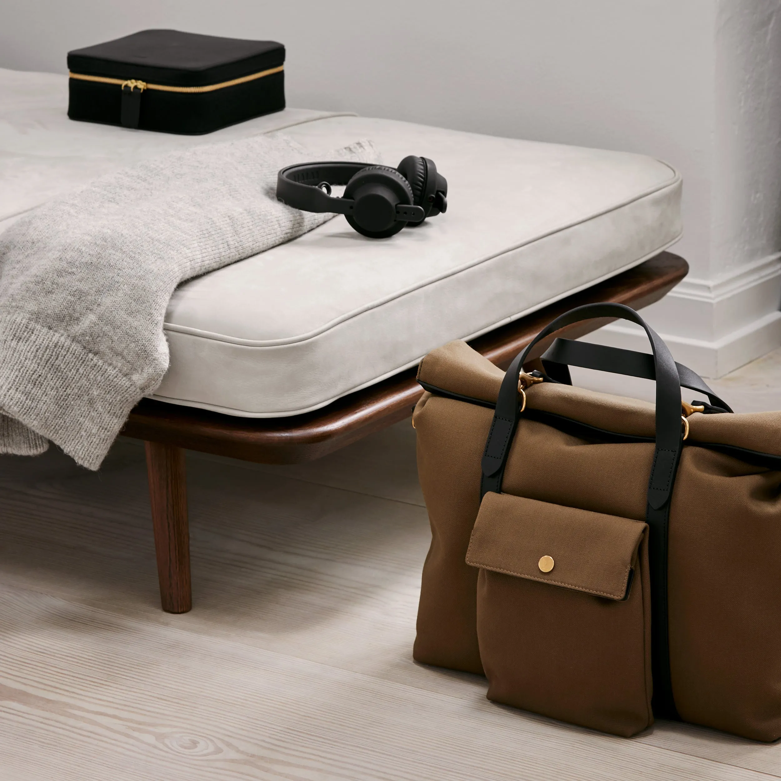 M/S Capsule - Army/Dark Brown