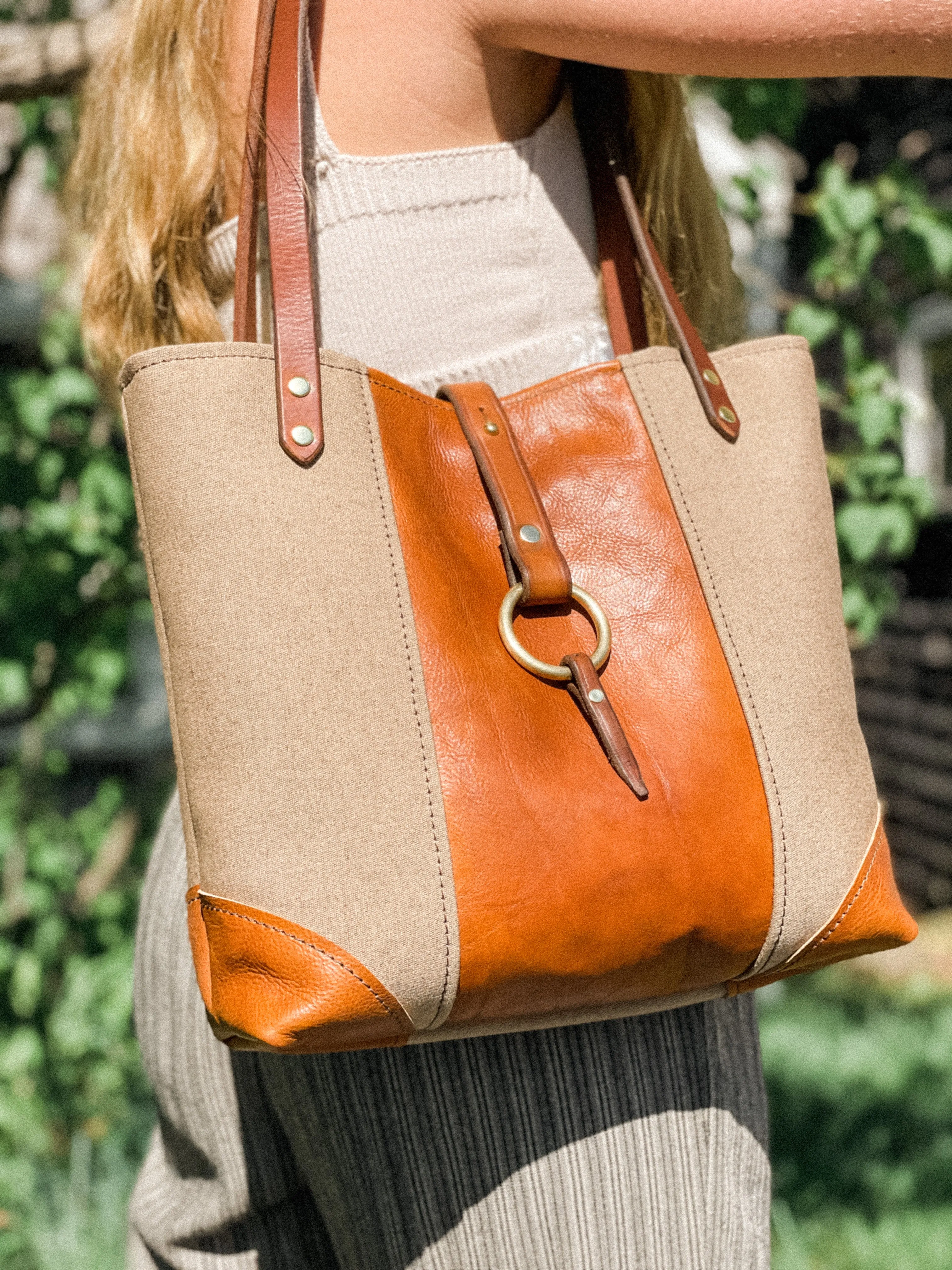 Old English Tote