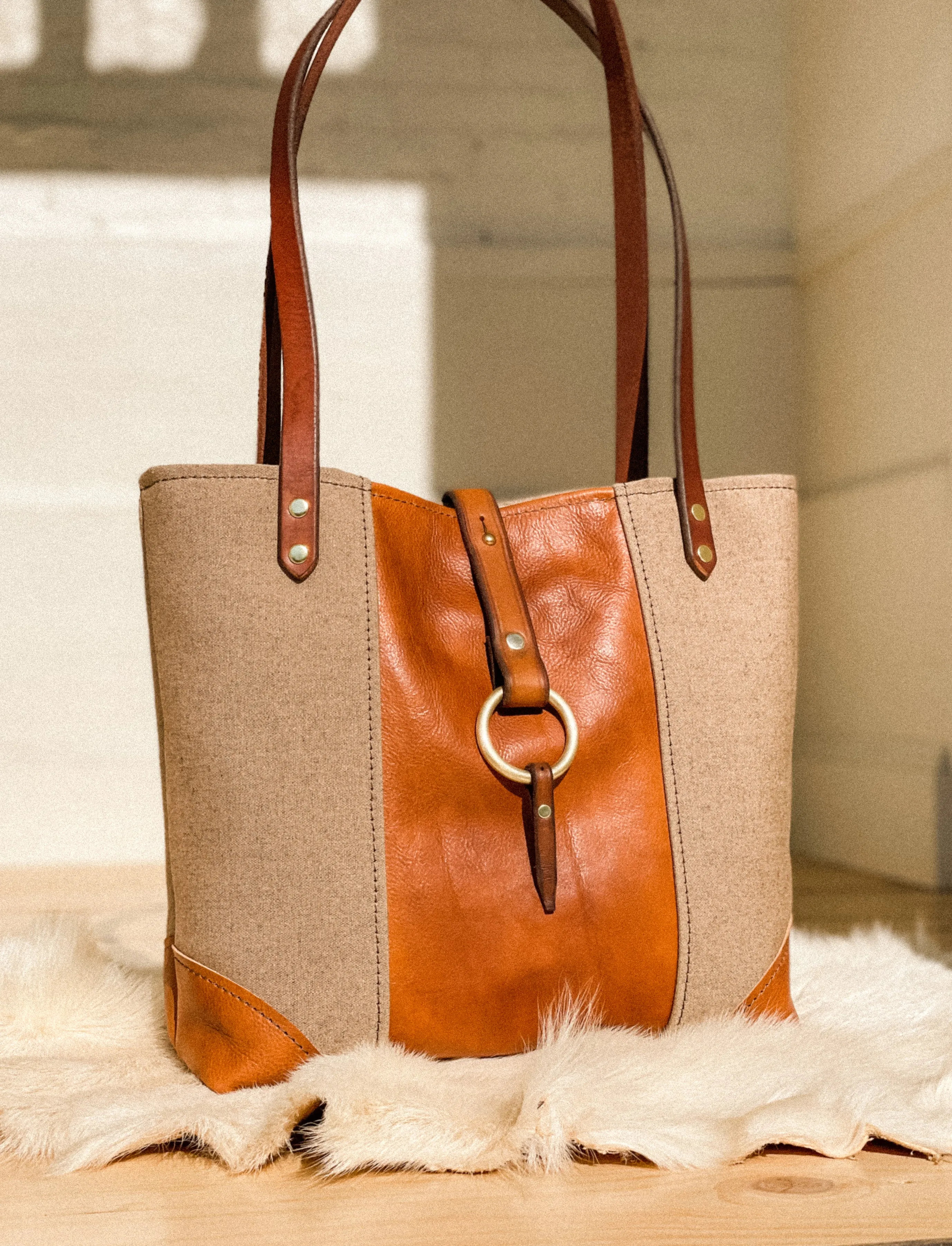 Old English Tote