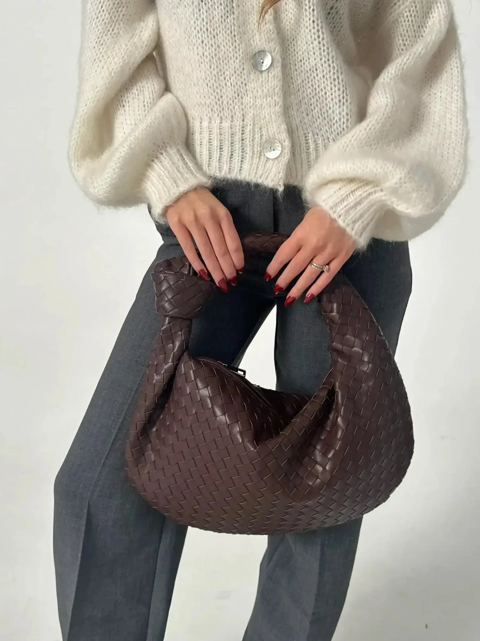 Piper | Compact Woven Handbag with Knot Handle | Medium size