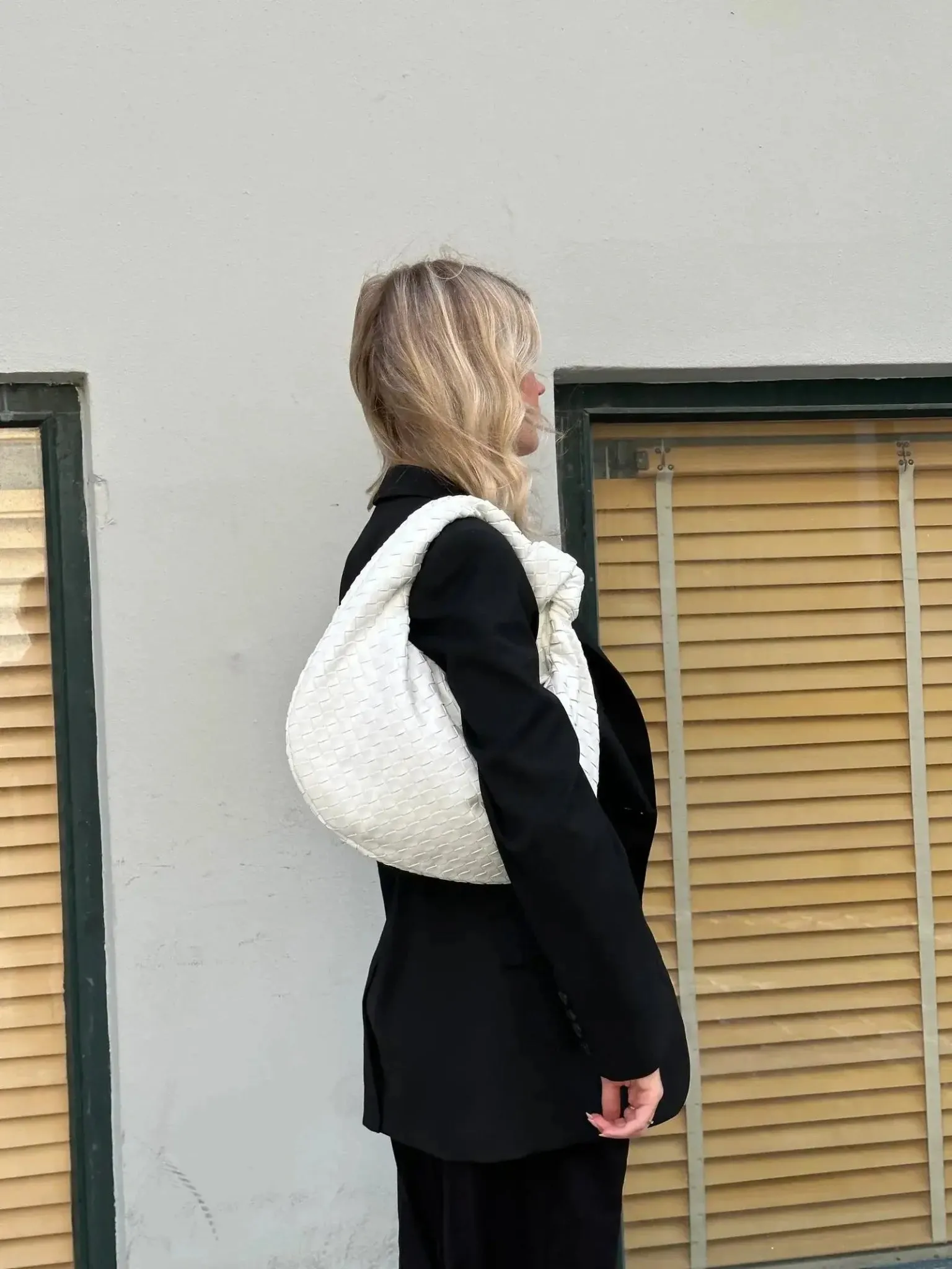 Piper | Compact Woven Handbag with Knot Handle | Medium size