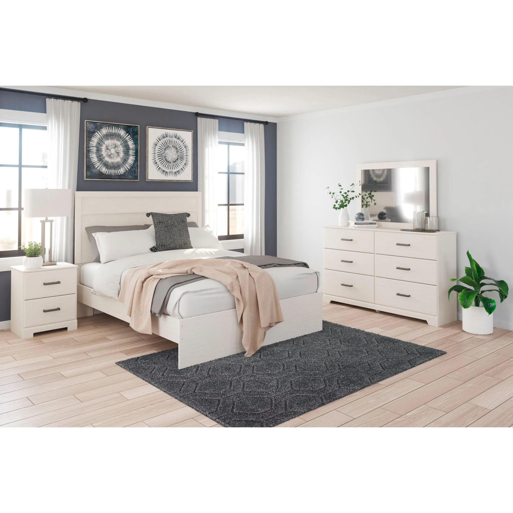 Stelsie Panel Bed